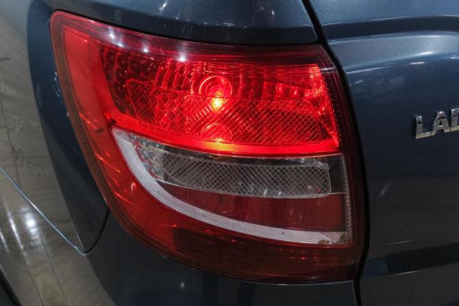 Lada (ВАЗ) Granta I Рестайлинг с пробегом 2015 года, цена 569 000 рублей, 94861 км, седан, Автокод Объявления