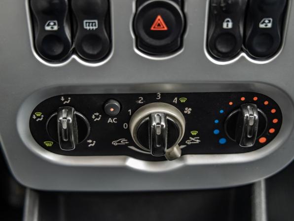 Renault Sandero I с пробегом 2012 года, цена 718 000 рублей, 183155 км, хэтчбек, Автокод Объявления