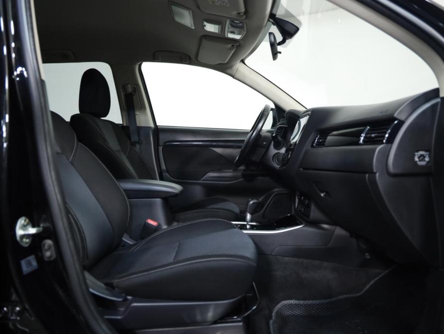 Mitsubishi Outlander III Рестайлинг 3 Санкт-Петербург  - изображение 24