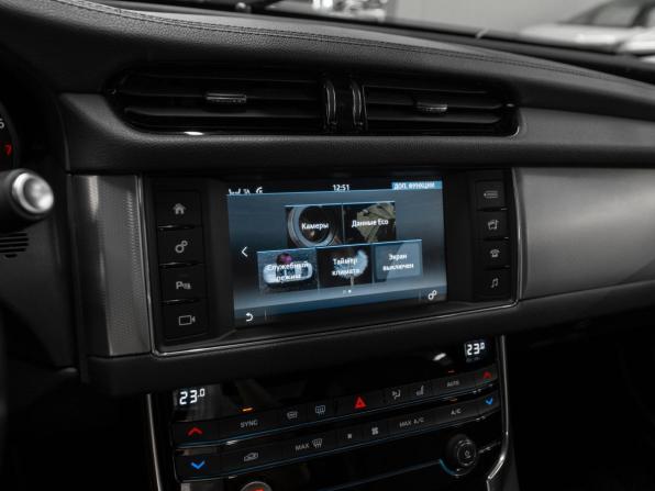 Jaguar XF II с пробегом 2016 года, цена 1 910 000 рублей, 107441 км, седан, Автокод Объявления