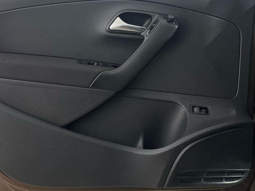Volkswagen Polo V Рестайлинг Ижевск  - изображение 18
