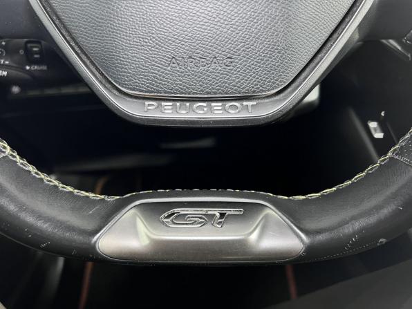 Peugeot 2008 II с пробегом 2020 года, цена 1 720 000 рублей, 164711 км, внедорожник, Автокод Объявления