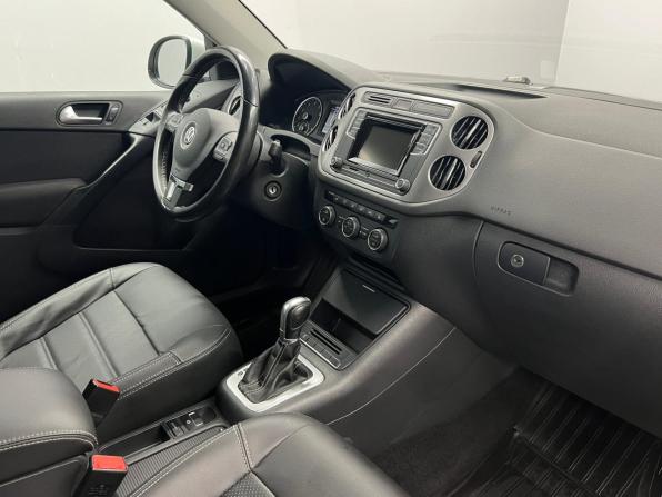 Volkswagen Tiguan I Рестайлинг с пробегом 2016 года, цена 1 686 000 рублей, 125635 км, внедорожник, Автокод Объявления