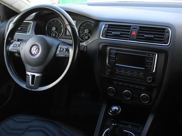 Volkswagen Jetta VI с пробегом 2013 года, цена 899 000 рублей, 175188 км, седан, Автокод Объявления