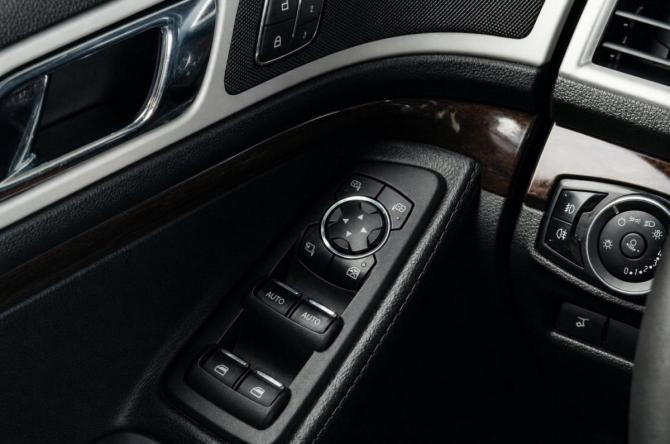 Ford Explorer V с пробегом 2014 года, цена 1 389 000 рублей, 310000 км, внедорожник, Автокод Объявления