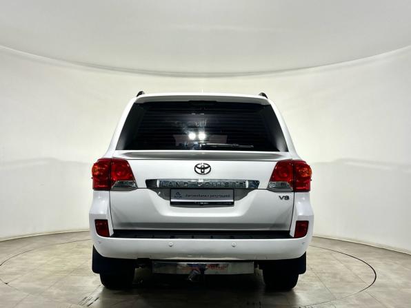 Toyota Land Cruiser 200 Series Рестайлинг 1 с пробегом 2014 года, цена 3 600 000 рублей, 292000 км, внедорожник, Автокод Объявления