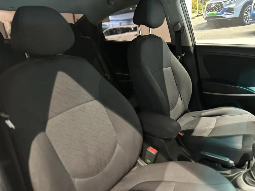 Hyundai Solaris I Новосибирск  - изображение 16