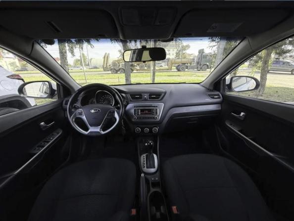 Kia Rio III Рестайлинг с пробегом 2016 года, цена 1 330 000 рублей, 49000 км, седан, Автокод Объявления
