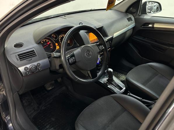 Opel Astra H Рестайлинг с пробегом 2010 года, цена 460 000 рублей, 165277 км, хэтчбек, Автокод Объявления