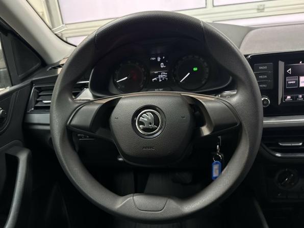 Skoda Rapid II с пробегом 2021 года, цена 1 590 000 рублей, 104644 км, лифтбек, Автокод Объявления
