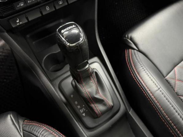 Skoda Rapid I Рестайлинг с пробегом 2019 года, цена 1 498 507 рублей, 124000 км, лифтбек, Автокод Объявления