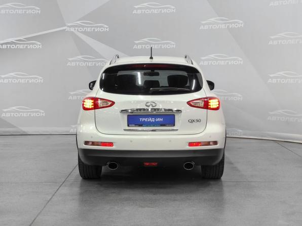 Infiniti QX50 I с пробегом 2013 года, цена 1 900 000 рублей, 227792 км, внедорожник, Автокод Объявления