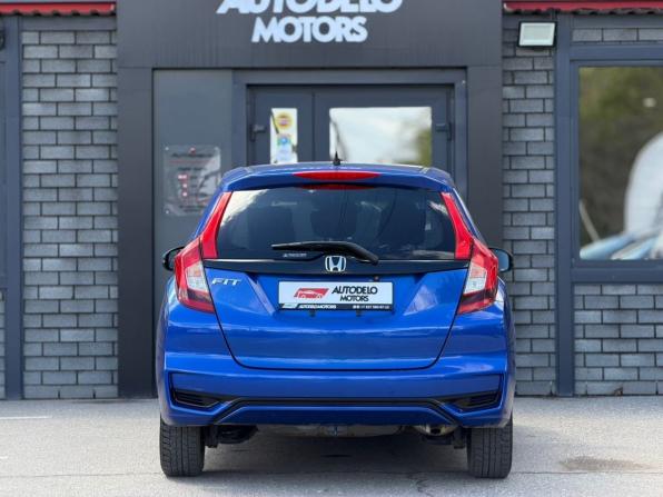 Honda Fit III Рестайлинг с пробегом 2019 года, цена 1 330 000 рублей, 93401 км, хэтчбек, Автокод Объявления