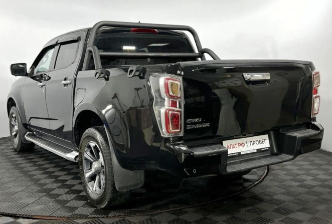 Isuzu D-Max III с пробегом 2024 года, цена 3 150 000 рублей, 158819 км, offers.body_type.unknown, Автокод Объявления