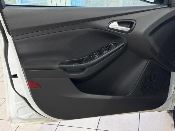Ford Focus III с пробегом 2013 года, цена 695 000 рублей, 178200 км, хэтчбек, Автокод Объявления