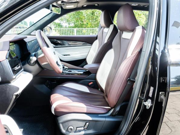 Geely Monjaro I с пробегом 2023 года, цена 3 166 800 рублей, 28558 км, внедорожник, Автокод Объявления