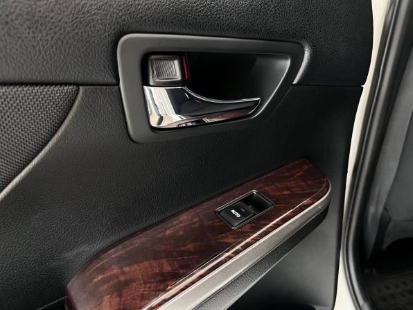 Toyota Camry VII (XV50) Рестайлинг с пробегом 2016 года, цена 2 019 000 рублей, 190363 км, седан, Автокод Объявления