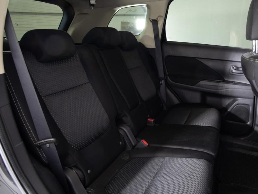 Mitsubishi Outlander III Рестайлинг 2 Санкт-Петербург  - изображение 18