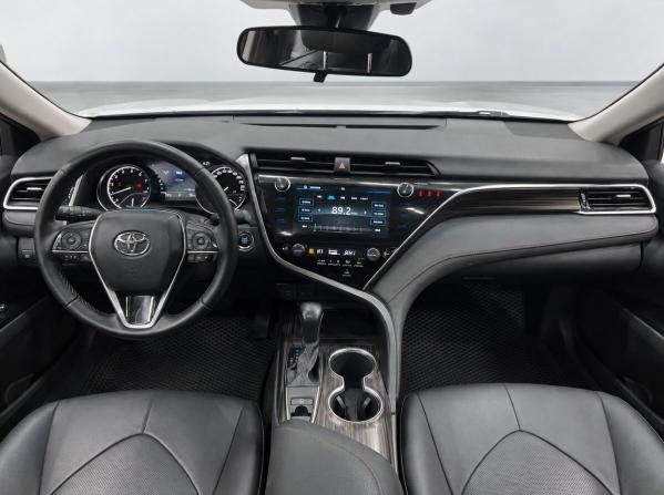 Toyota Camry VIII (XV70) с пробегом 2020 года, цена 2 720 500 рублей, 127253 км, седан, Автокод Объявления