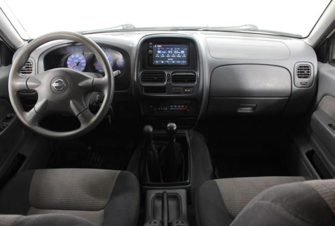 Nissan NP300 с пробегом 2008 года, цена 1 000 000 рублей, 107100 км, offers.body_type.unknown, Автокод Объявления