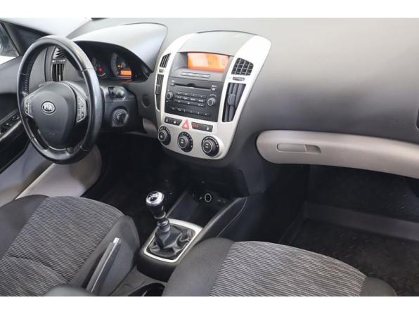 Kia Ceed I с пробегом 2009 года, цена 575 000 рублей, 215100 км, универсал, Автокод Объявления