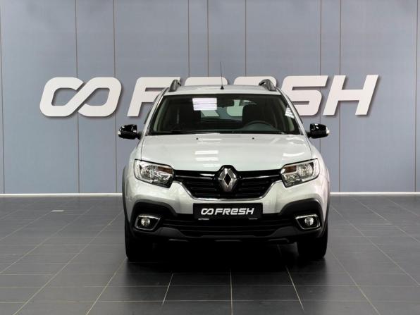 Renault Sandero II Рестайлинг с пробегом 2022 года, цена 1 860 000 рублей, 198 км, хэтчбек, Автокод Объявления