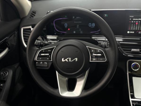 Kia Seltos I Рестайлинг с пробегом 2026 года, цена 2 700 000 рублей, 38 км, внедорожник, Автокод Объявления