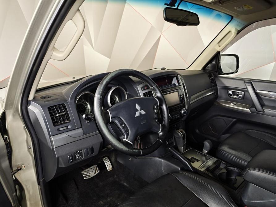 Mitsubishi Pajero IV Рестайлинг 2 Москва  - изображение 18