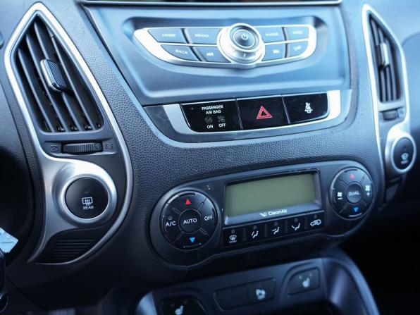 Hyundai ix35 I с пробегом 2012 года, цена 950 000 рублей, 235010 км, внедорожник, Автокод Объявления
