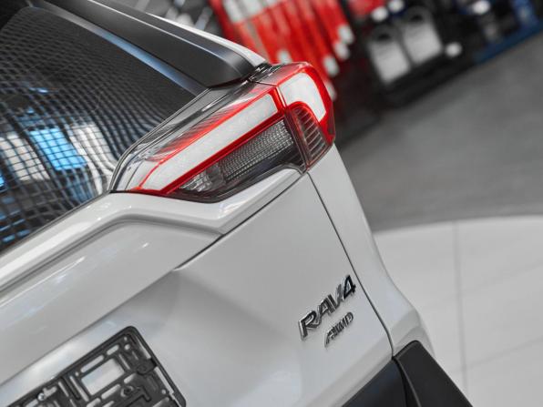 Toyota RAV4 V (XA50) с пробегом 2024 года, цена 3 649 000 рублей, 33500 км, внедорожник, Автокод Объявления