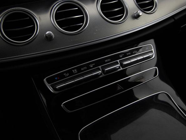 Mercedes-Benz E-Класс V (W213 S213 C238) с пробегом 2019 года, цена 1 799 000 рублей, 335709 км, седан, Автокод Объявления
