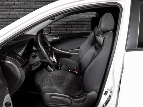 Hyundai Solaris I Рестайлинг с пробегом 2014 года, цена 750 000 рублей, 213124 км, седан, Автокод Объявления