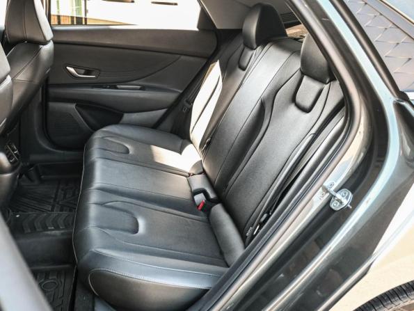 Hyundai Elantra VII (CN7) Рестайлинг с пробегом 2023 года, цена 2 099 000 рублей, 56987 км, седан, Автокод Объявления