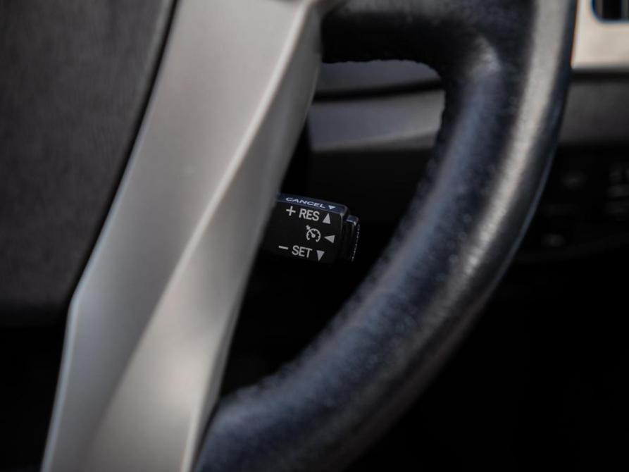 Toyota Prius III Рестайлинг (XW30) Сочи  - изображение 17