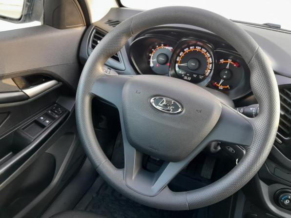 Lada (ВАЗ) Vesta I с пробегом 2021 года, цена 1 059 000 рублей, 26300 км, седан, Автокод Объявления