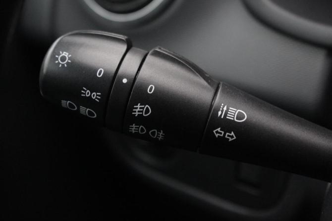 Renault Sandero II с пробегом 2016 года, цена 930 000 рублей, 166653 км, хэтчбек, Автокод Объявления