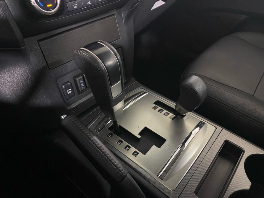 Mitsubishi Pajero IV Рестайлинг 1 Москва  - изображение 20