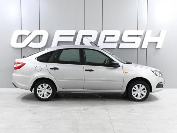 Lada (ВАЗ) Granta I Рестайлинг с пробегом 2019 года, цена 719 000 рублей, 131189 км, лифтбек, Автокод Объявления