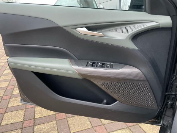 Changan Lamore с пробегом 2023 года, цена 2 100 000 рублей, 24000 км, седан, Автокод Объявления