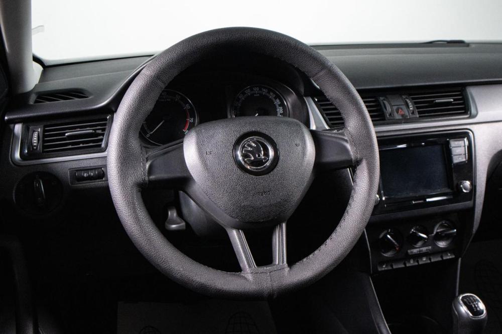 Skoda Rapid I Рестайлинг Сургут  - изображение 11