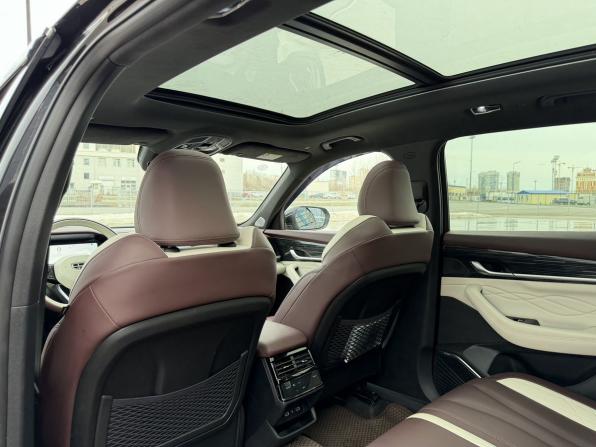 Geely Monjaro I с пробегом 2023 года, цена 3 100 000 рублей, 57020 км, внедорожник, Автокод Объявления