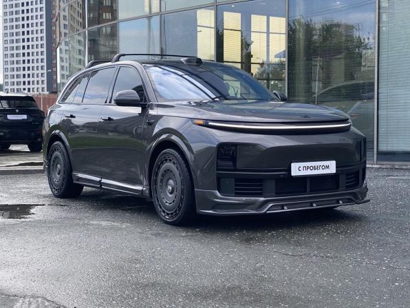 Li Auto (Lixiang) L7 I Рестайлинг с пробегом 2024 года, цена 7 530 000 рублей, 25475 км, внедорожник, Автокод Объявления
