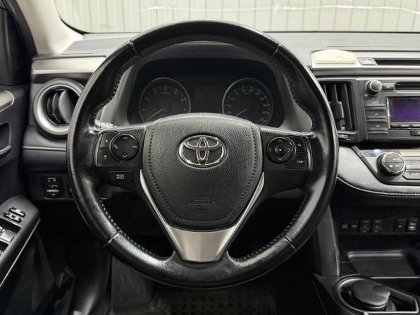 Toyota RAV4 IV (XA40) Рестайлинг с пробегом 2018 года, цена 2 219 000 рублей, 209369 км, внедорожник, Автокод Объявления