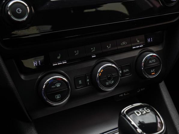 Skoda Octavia III (A7) с пробегом 2015 года, цена 1 598 000 рублей, 77470 км, лифтбек, Автокод Объявления