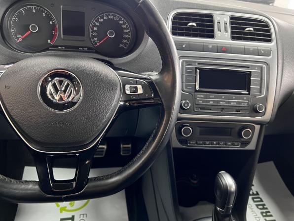 Volkswagen Polo V Рестайлинг с пробегом 2016 года, цена 1 240 000 рублей, 157180 км, седан, Автокод Объявления