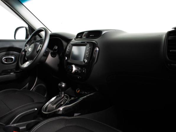 Kia Soul II Рестайлинг с пробегом 2017 года, цена 1 499 000 рублей, 130895 км, хэтчбек, Автокод Объявления