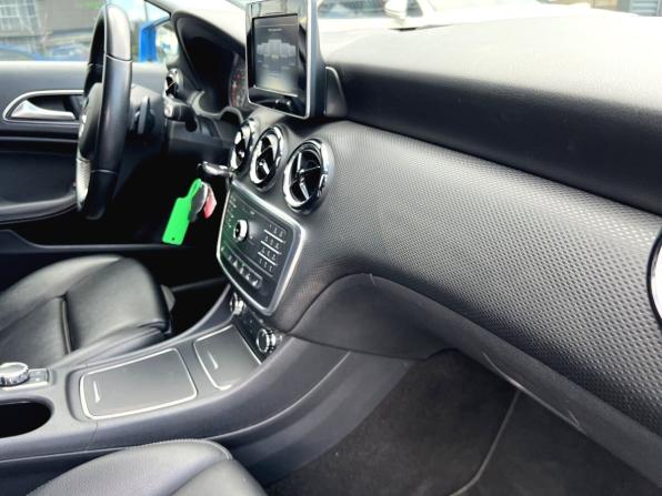 Mercedes-Benz A-Класс III (W176) Рестайлинг с пробегом 2016 года, цена 1 760 000 рублей, 89189 км, хэтчбек, Автокод Объявления
