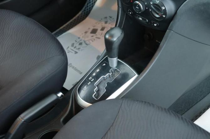 Hyundai Solaris I с пробегом 2013 года, цена 909 000 рублей, 174000 км, седан, Автокод Объявления