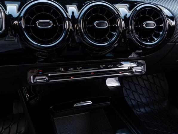 Mercedes-Benz A-Класс IV (W177) с пробегом 2019 года, цена 2 125 000 рублей, 98464 км, седан, Автокод Объявления