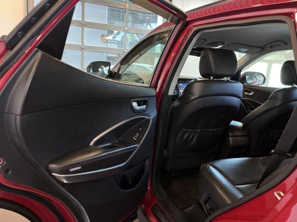Hyundai Santa Fe III с пробегом 2014 года, цена 1 992 000 рублей, 120143 км, внедорожник, Автокод Объявления